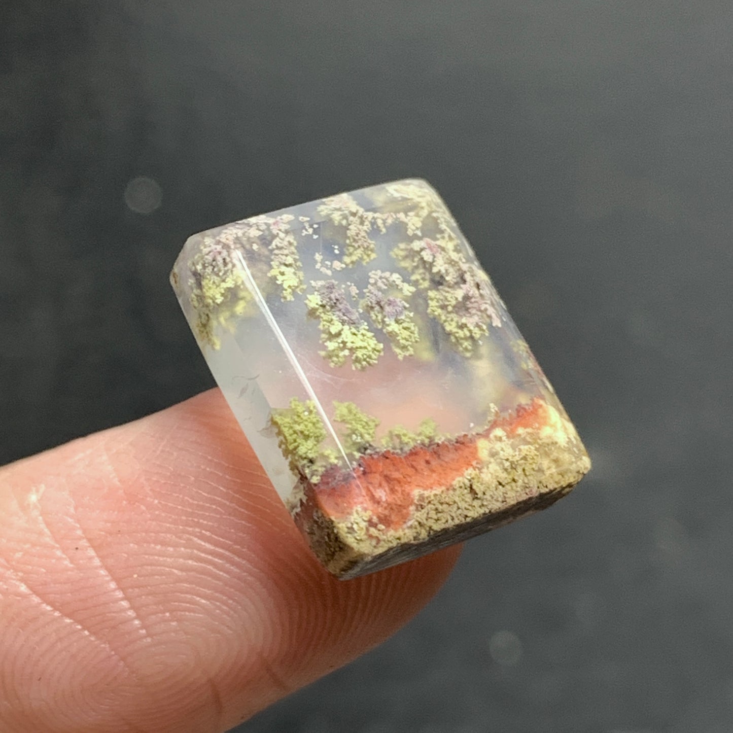 Tiny Scenic Moss Agate Cabochon 15x12.5x4mm High Quality 9 ct