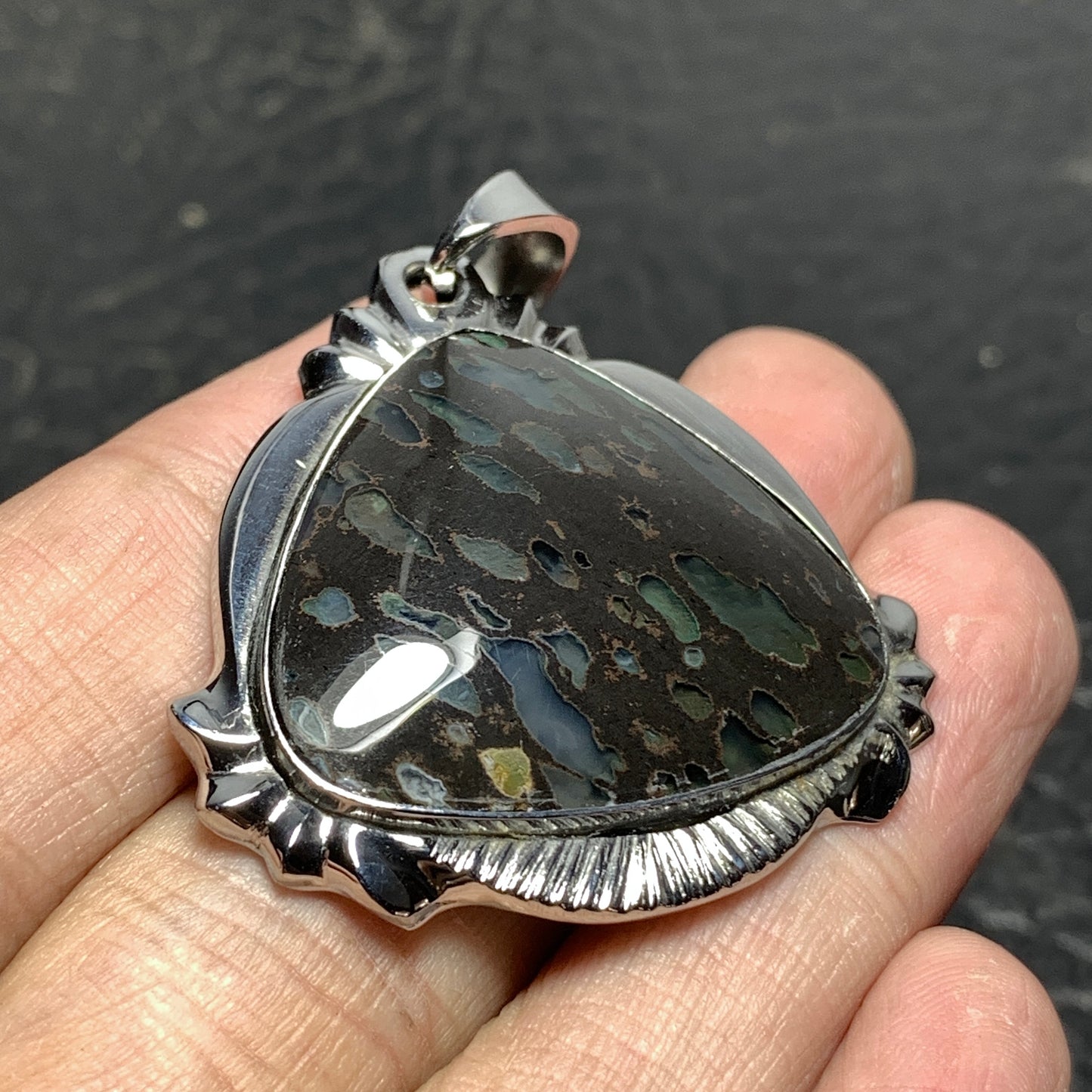 Amygdaloidal Agate Pendant 37.5x37x6mm High Quality 60.5 ct