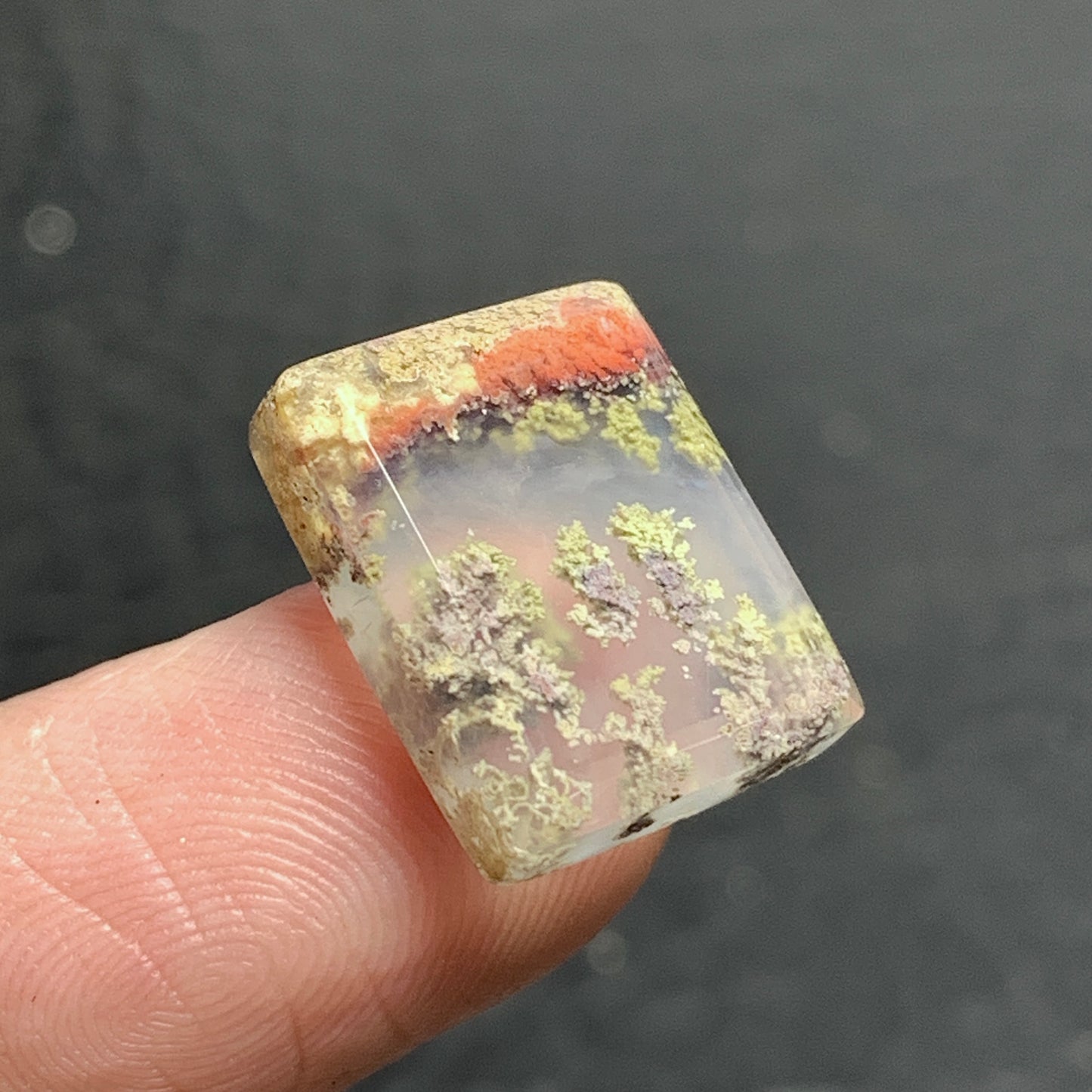 Tiny Scenic Moss Agate Cabochon 15x12.5x4mm High Quality 9 ct