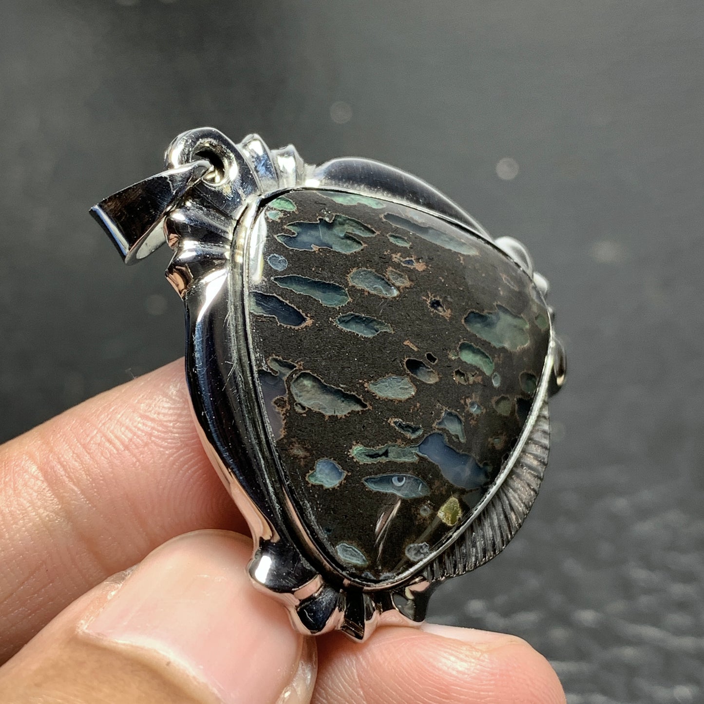 Amygdaloidal Agate Pendant 37.5x37x6mm High Quality 60.5 ct